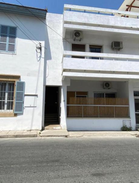 Noer Hostel Larnaca Exteriér fotografie